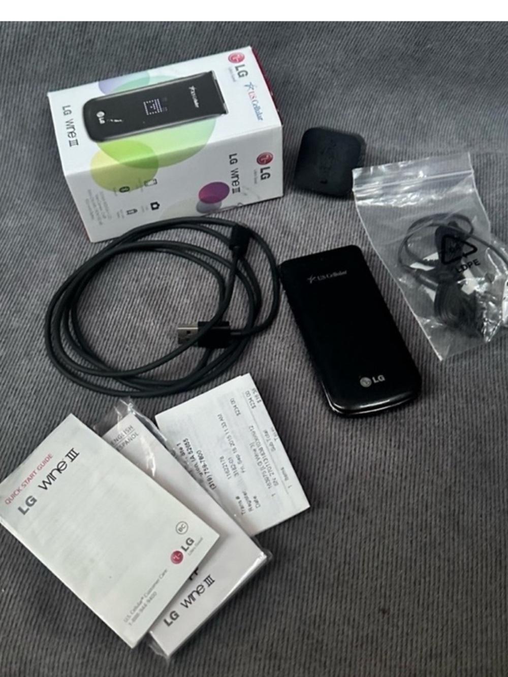 LG UN530 Wine III U.S Cellular Flip Phone WORKS W/ Original Box vintage